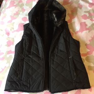 Like new reversible vest